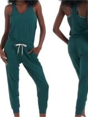 Vuori LUX Sleeveless Jumpsuit Jade Heather Racerback Adjustable Waist, Large